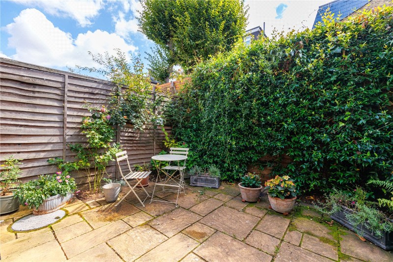 Gowan Avenue, London, SW6