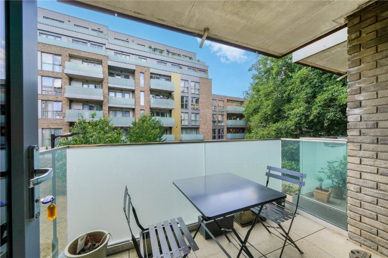 Cross Lane, London, N8