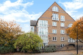 Eleanor Close, London, SE16