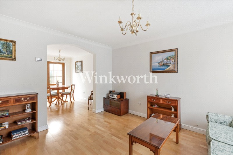 Crothall Close, London, N13