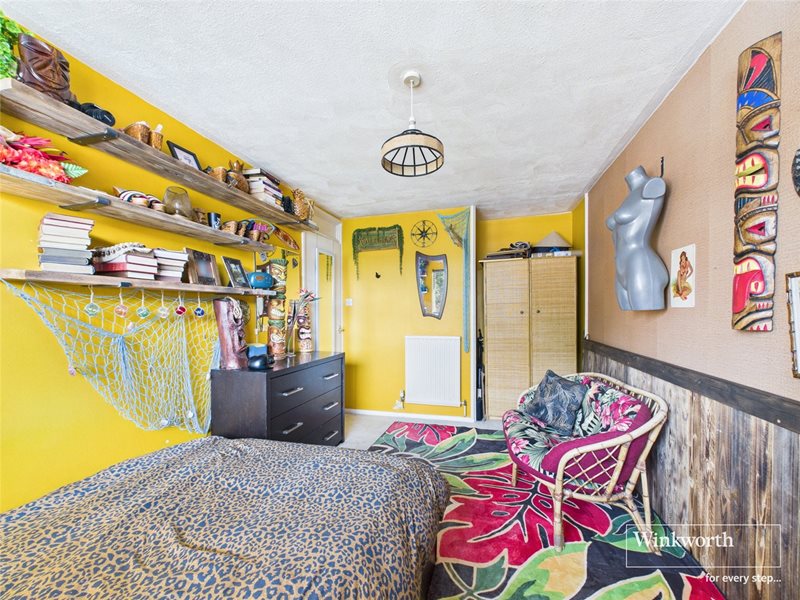 Elizabeth Walk, Reading, Berkshire, RG2