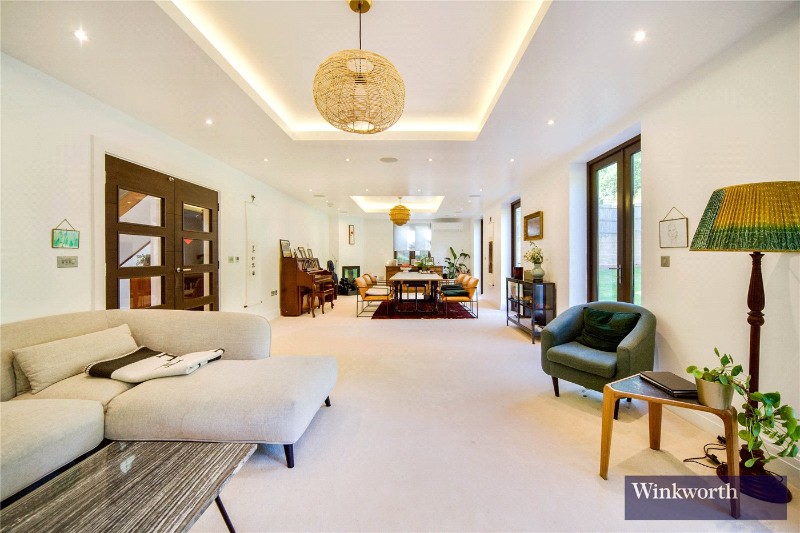 Duchess Crescent, Stanmore, HA7