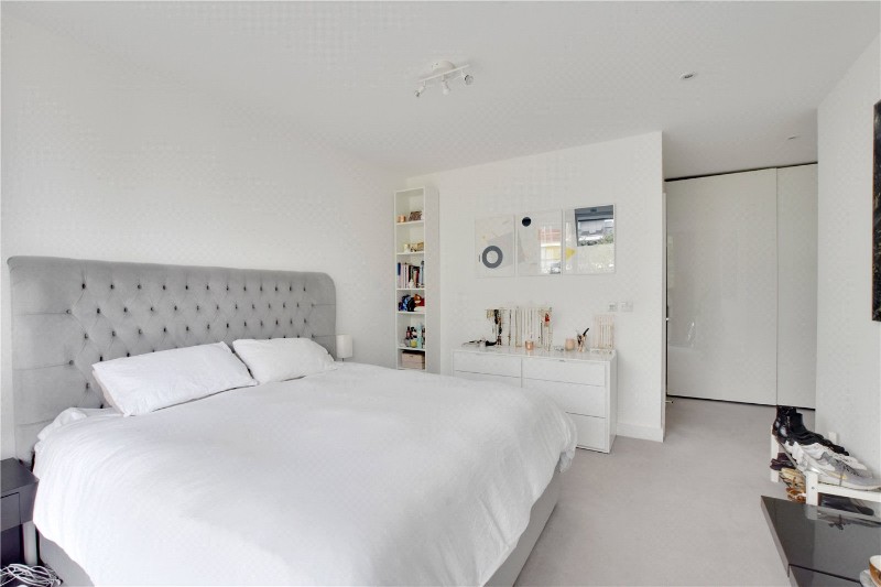 Granite Apartments, 30 River Gardens Walk, Greenwich, London, SE10