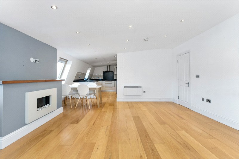 Hazelwood Lane, London, N13