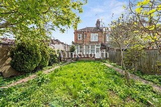 Kelvin Avenue, London, N13