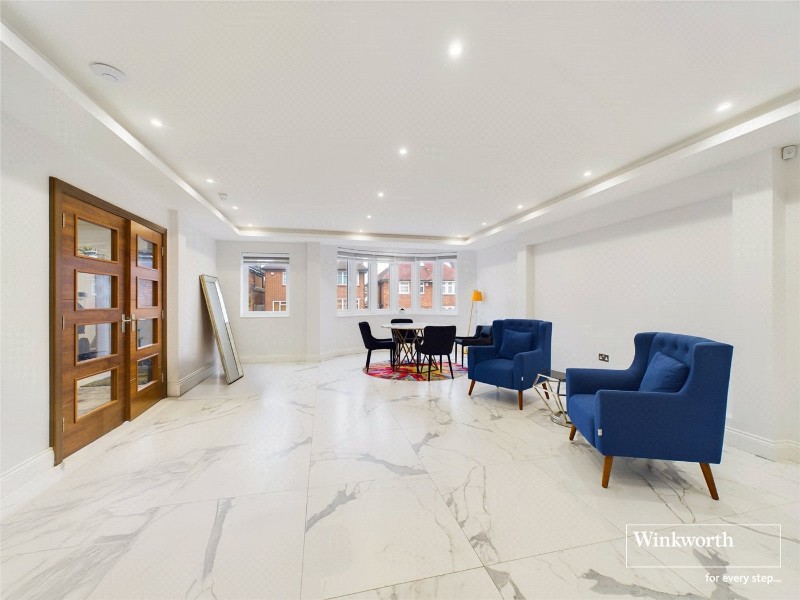 Queens Way, Hendon, London, NW4