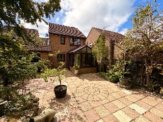 Doulton Gardens, Whitecliff, Poole, BH14