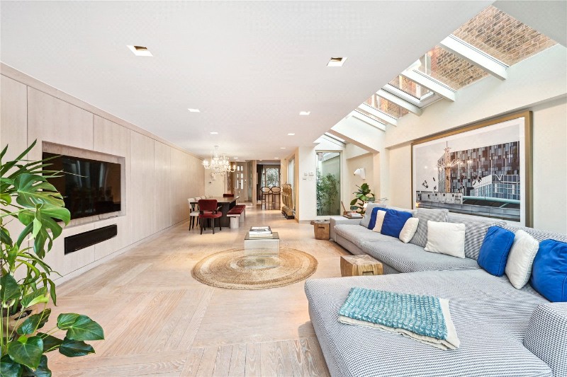 Chiddingstone Street, London, SW6