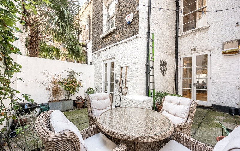 Clarendon Street, London, SW1V