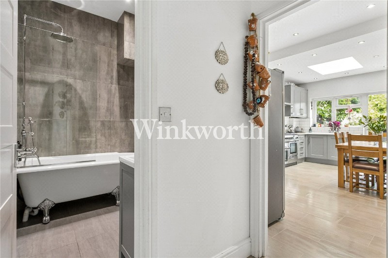 Fernleigh Road, London, N21
