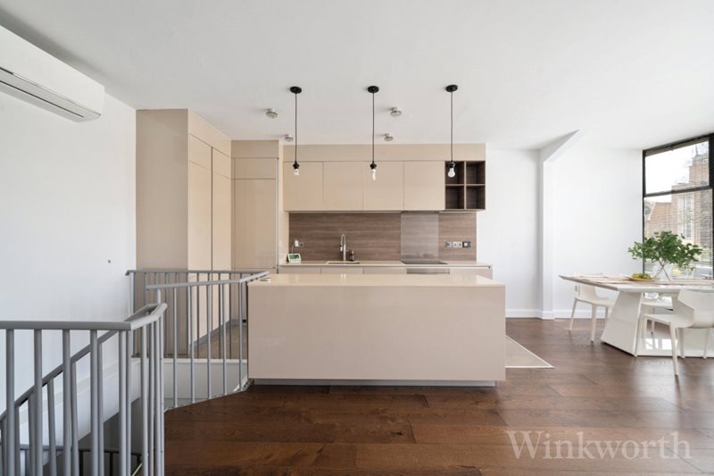 Frobisher Place, London, SE15