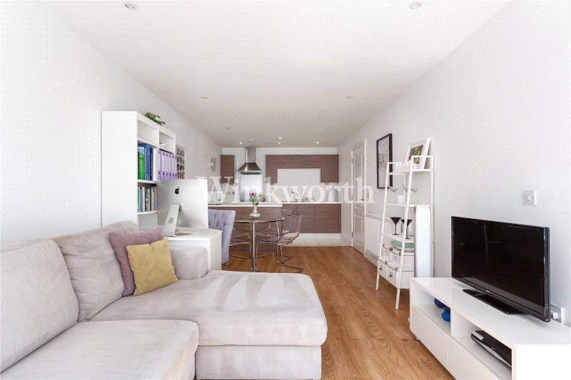 Merlin Heights, London, N17