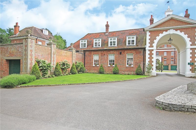 Calcot Court, Calcot, Reading, Berkshire, RG31