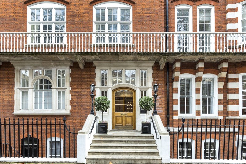 Bedford Avenue, London, WC1B