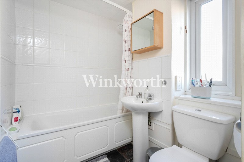 Caradon Way, London, N15