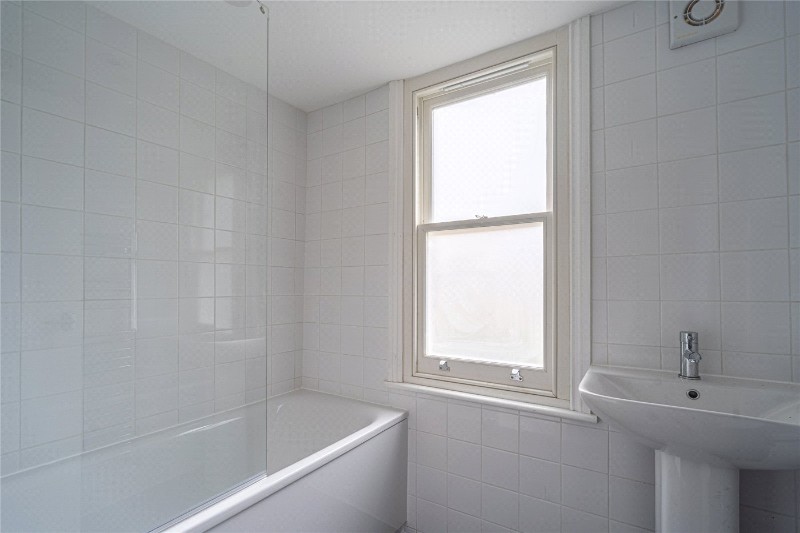 Brading Road, London, SW2