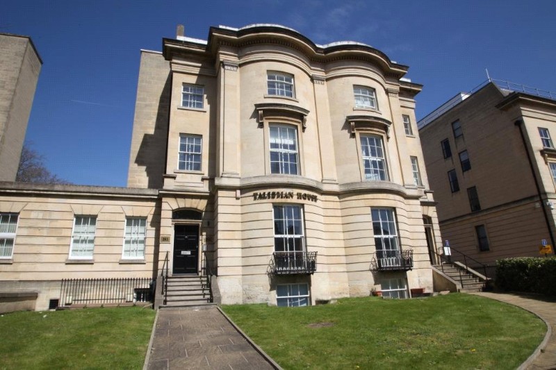 Kings Road, Reading, Berkshire, RG1