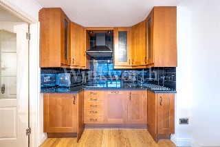 Britten Close, London, NW11