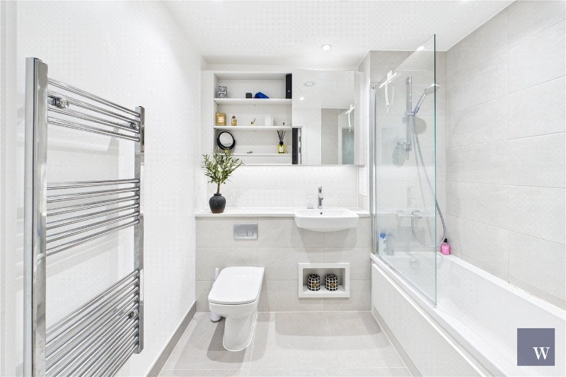 Herne Hill Road, London, SE24