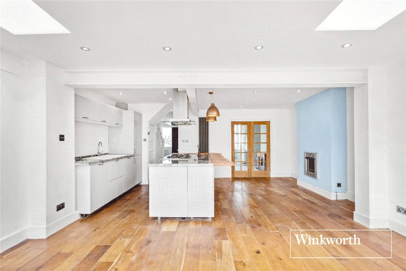Milton Avenue, Barnet, EN5