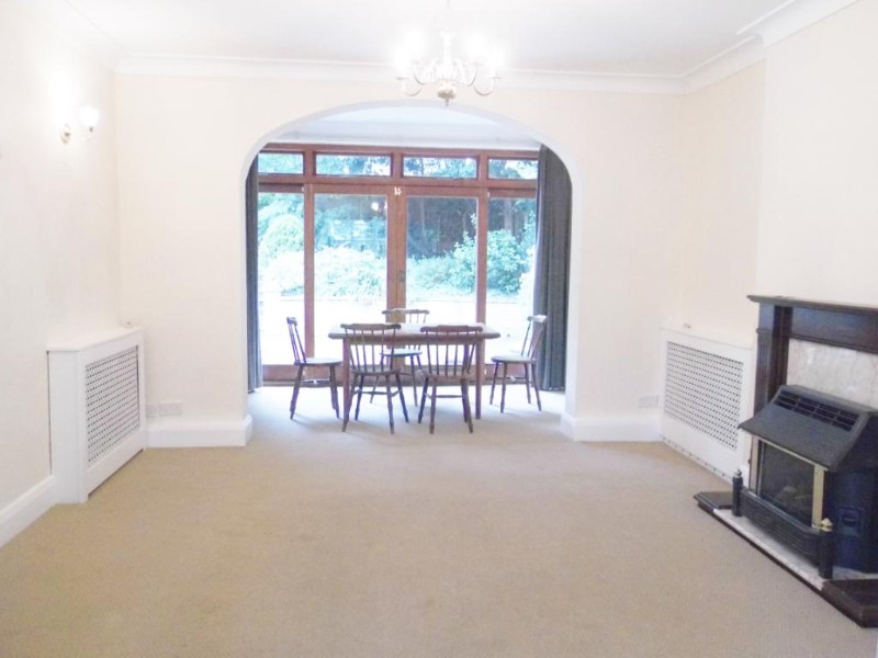 North Crescent, Finchley, London, N3