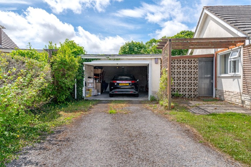 Violet Farm Close, Corfe Mullen, Wimborne, Dorset, BH21