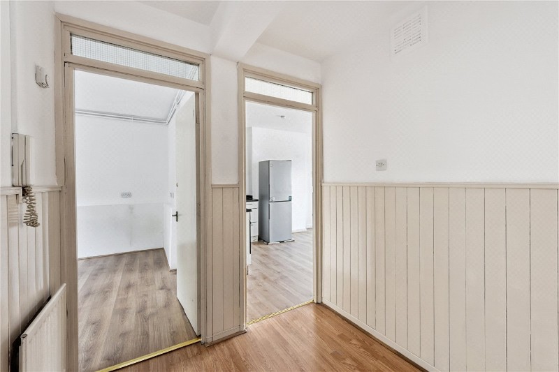 Warwick Grove, London, E5