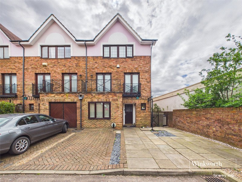 Hollyview Close, Hendon, London, NW4