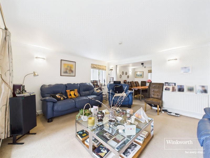 Regency Crescent, Hendon, London, NW4