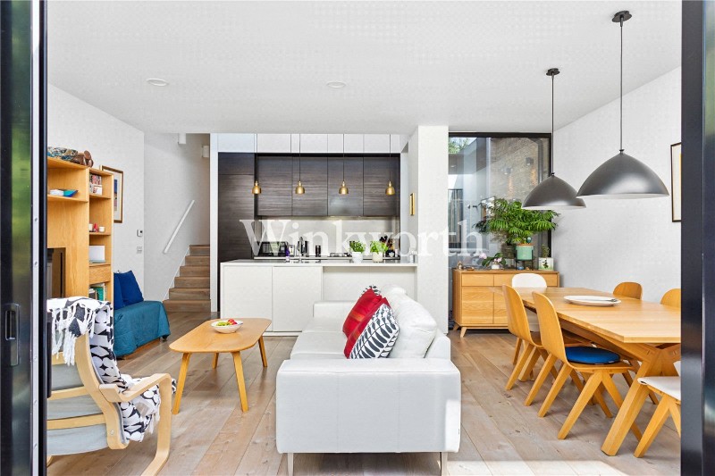 Eaton Park Road, London, N13