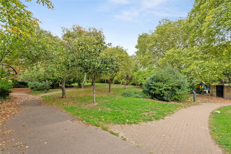 Thornhill Square, London, N1