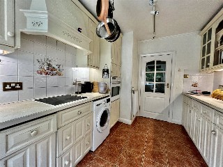 Beach Road, Branksome Park, Poole, BH13
