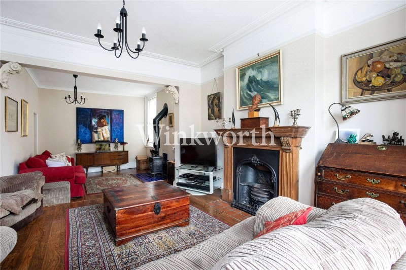 Lakeside Road, London, N13