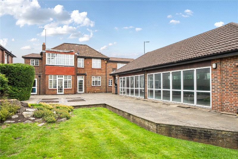 Haslemere Gardens, Finchley, London, N3