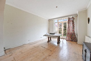 Second Avenue, London, W3