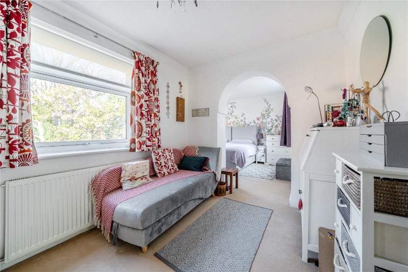 Waterside Close, London, SE16