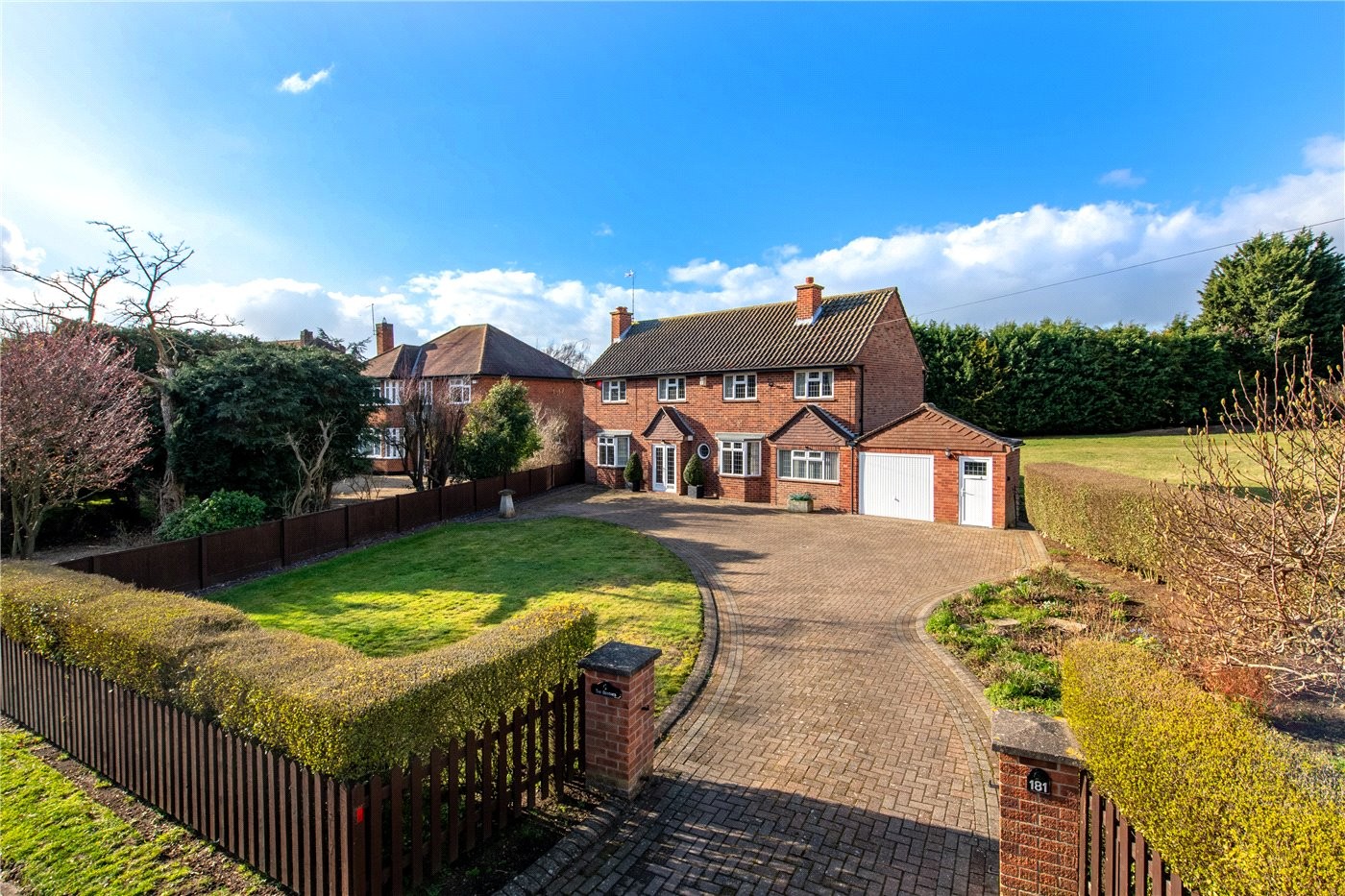 5 bedroom property for sale in Manthorpe Road, Grantham, Lincolnshire