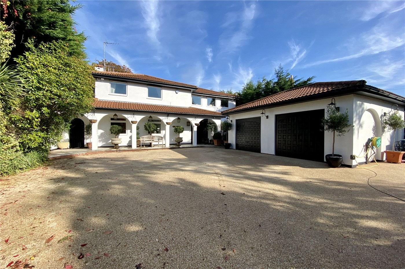 4 bedroom property for sale in Farnham Park Lane, Farnham Royal, SL2