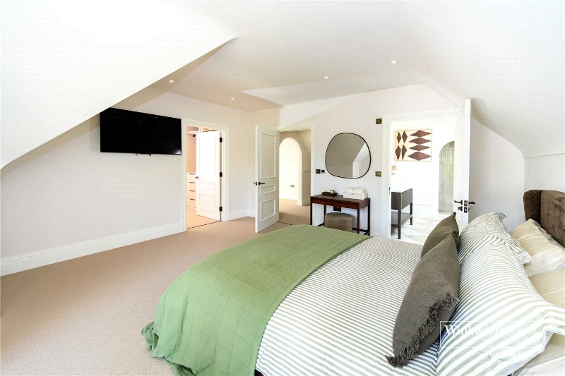 East Cliff Way, Friars Cliff, Christchurch, Dorset, BH23