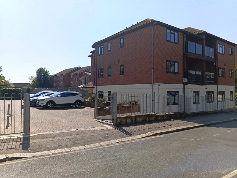 High Street, Wealdstone, Harrow, HA3