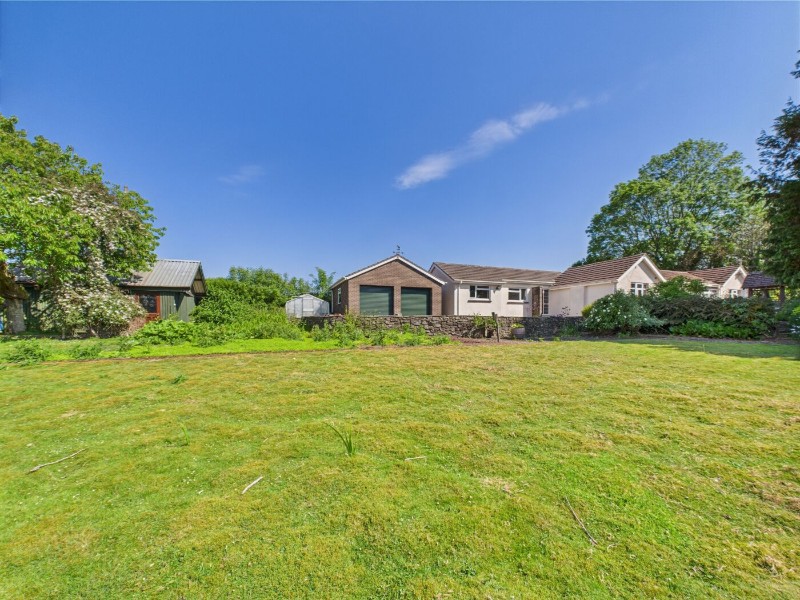 Barnstaple Cross, Crediton, Devon, EX17