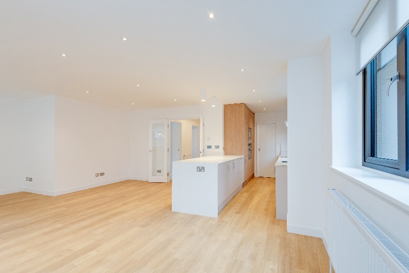 Queens Court, Finchley Road, St John&#39;s Wood, London, NW8