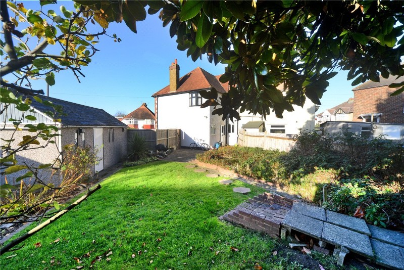 Hazlemere Gardens, Worcester Park, KT4