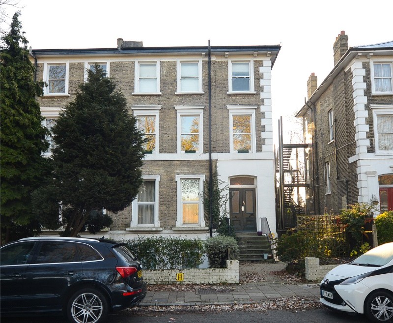 2 bedroom property for sale in Thicket Road, Penge, London, SE20 (Ref