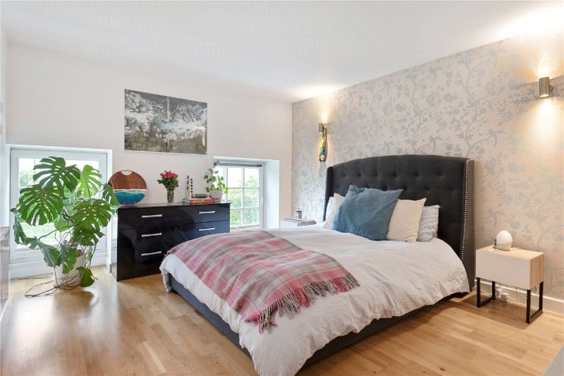 Enfield Road, London, N1