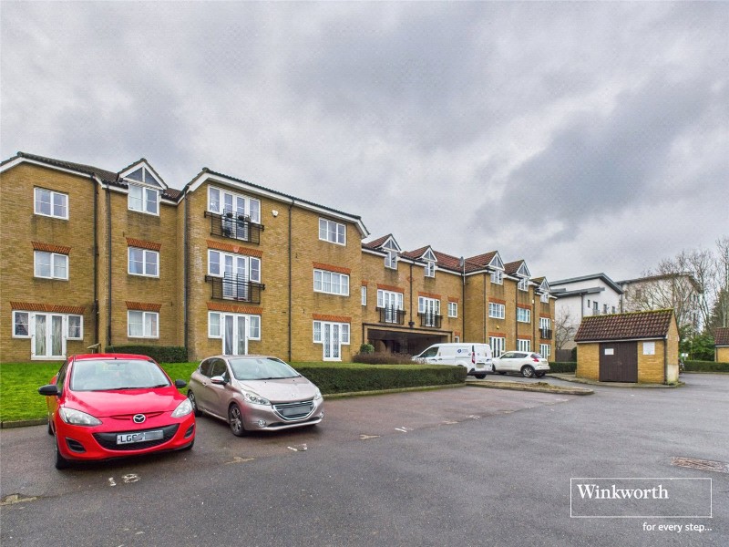 Great North Way, London, NW4