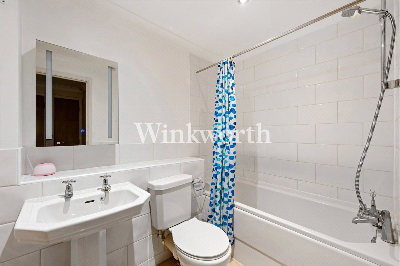 291 Green Lanes, London, London, N4