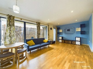 Alpine Road, Queensbury, London, NW9