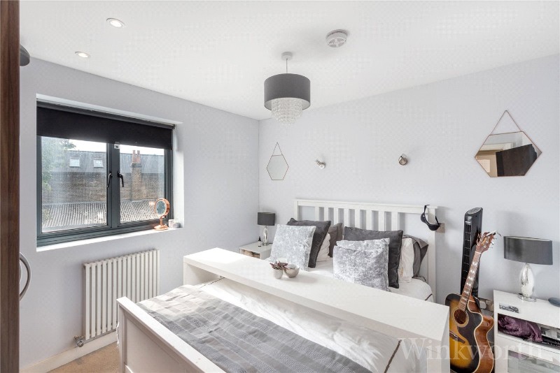 Waldram Crescent, London, SE23
