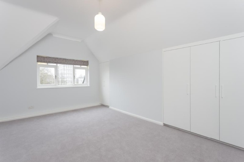 Kemble Hall, Keswick Road, London, SW15